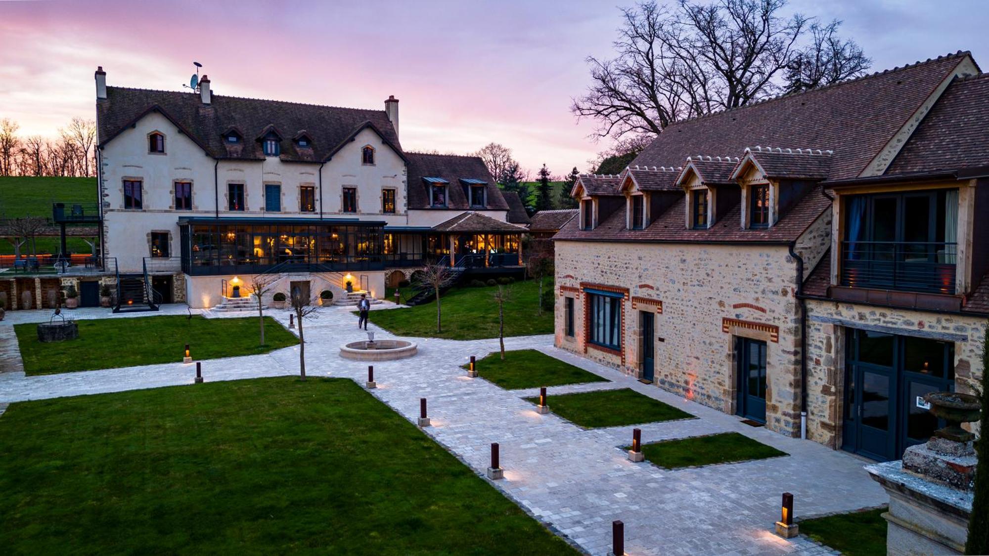 Domaine De Rymska & Spa - Relais & Chateaux Saint-Jean-de-Trézy Kültér fotó
