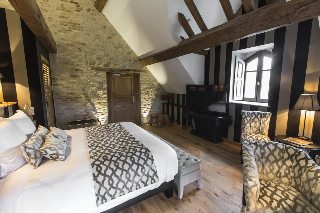 Domaine De Rymska & Spa - Relais & Chateaux Saint-Jean-de-Trézy Kültér fotó
